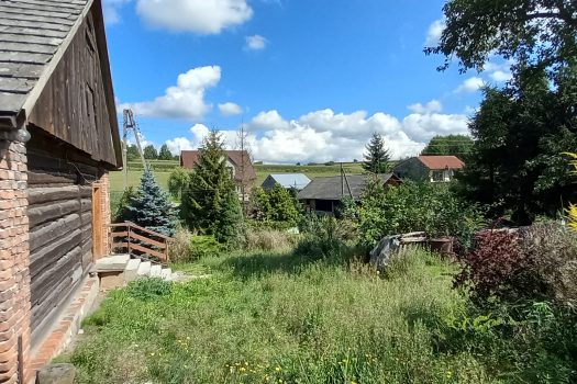 nieruchomość gruntowa 1900m2 w Mnikowie z domem do kapitalnego remontu