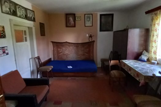 nieruchomość gruntowa 1900m2 w Mnikowie z domem do kapitalnego remontu