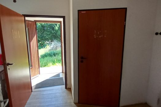 nieruchomość gruntowa 1900m2 w Mnikowie z domem do kapitalnego remontu