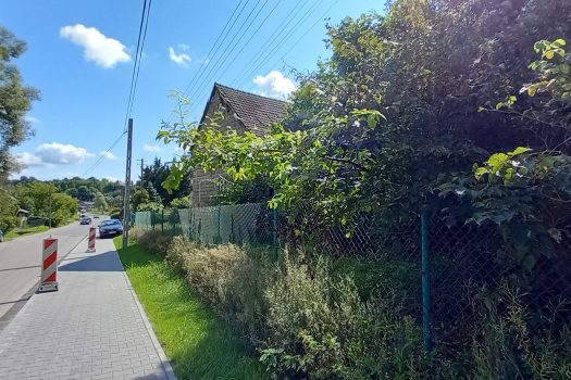 nieruchomość gruntowa 1900m2 w Mnikowie z domem do kapitalnego remontu